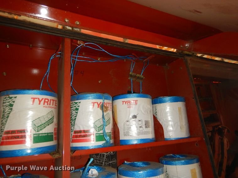 image for item ED9360 2003 Hesston 4760 large square baler