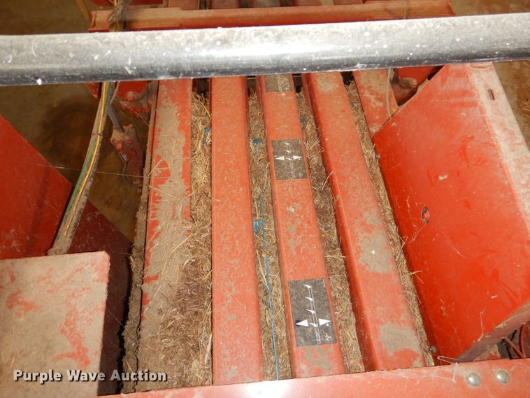 image for item ED9360 2003 Hesston 4760 large square baler