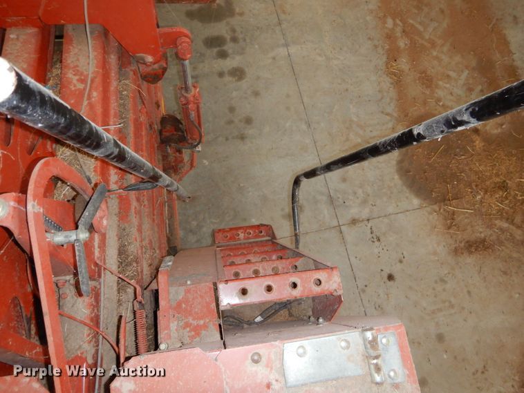 image for item ED9360 2003 Hesston 4760 large square baler