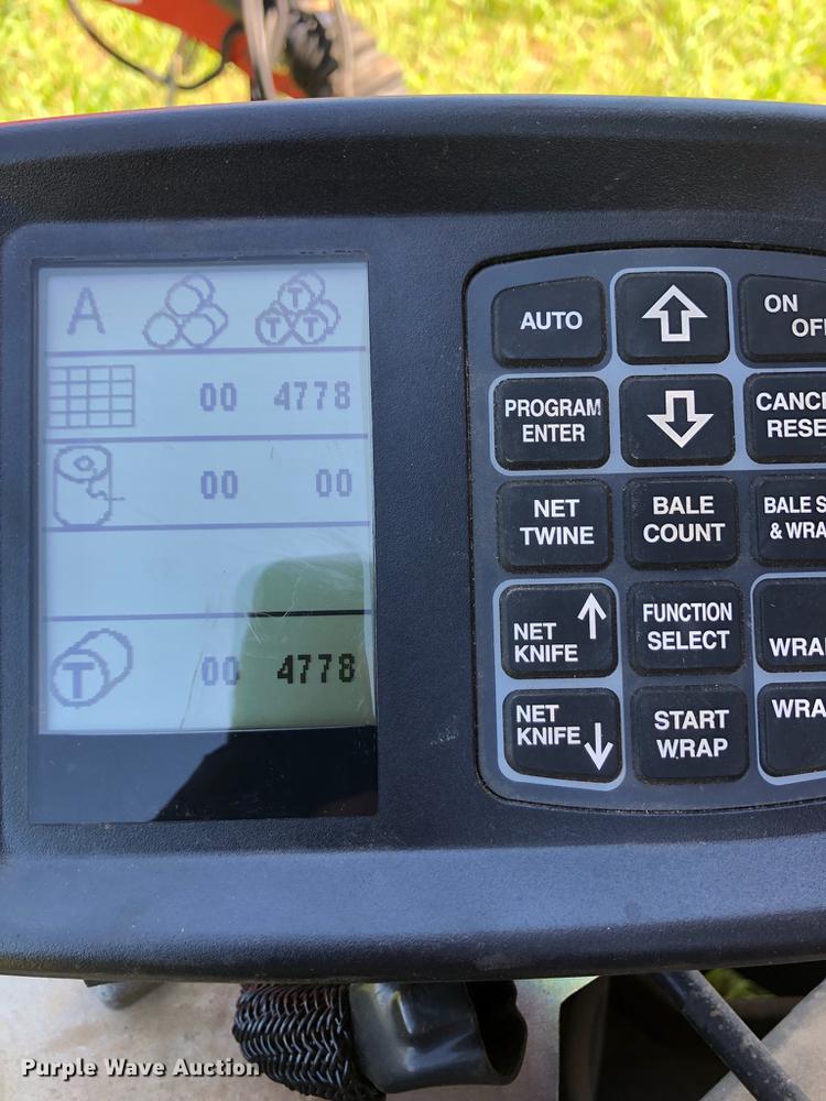 image for item ED9360 2003 Hesston 4760 large square baler