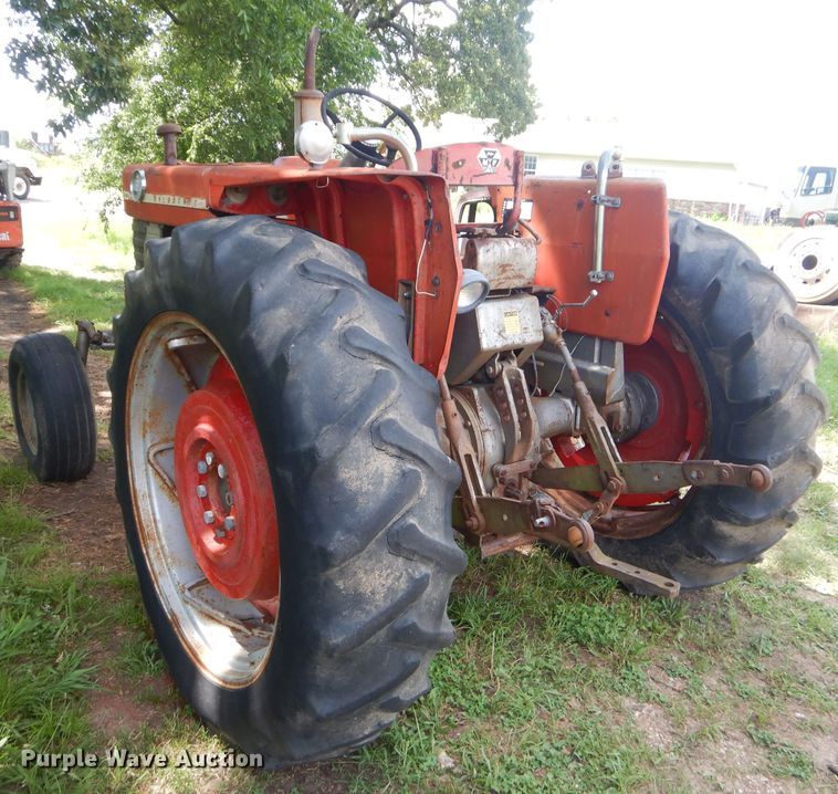 image for item ED9392 Massey-Ferguson 180 tractor