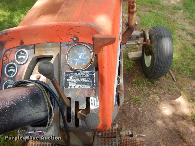 image for item ED9392 Massey-Ferguson 180 tractor