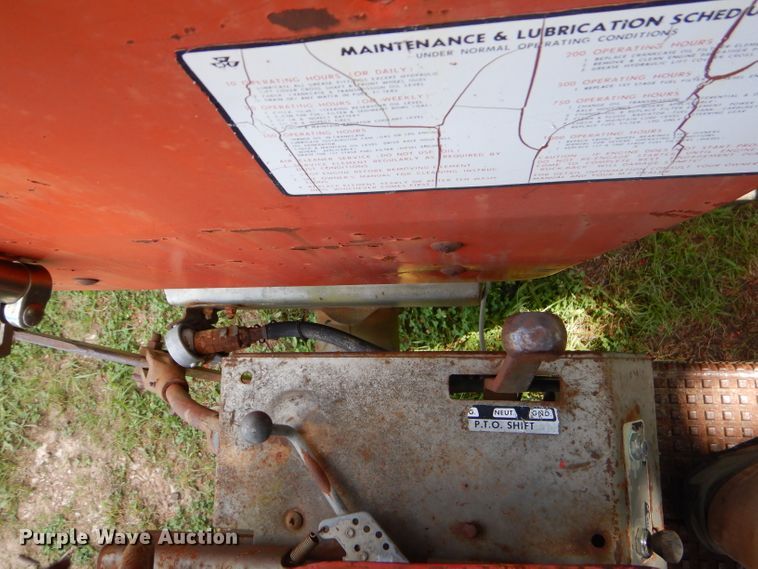 image for item ED9392 Massey-Ferguson 180 tractor