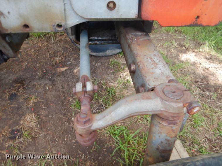 image for item ED9392 Massey-Ferguson 180 tractor