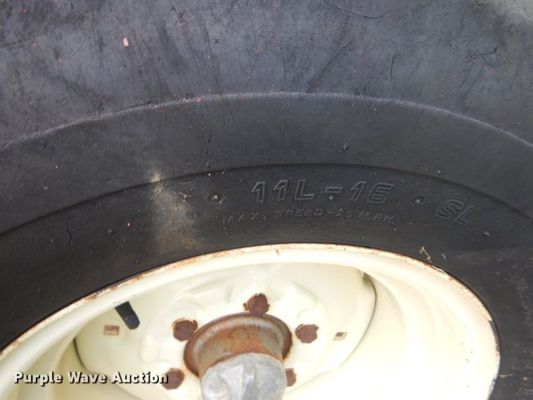 image for item ED9392 Massey-Ferguson 180 tractor