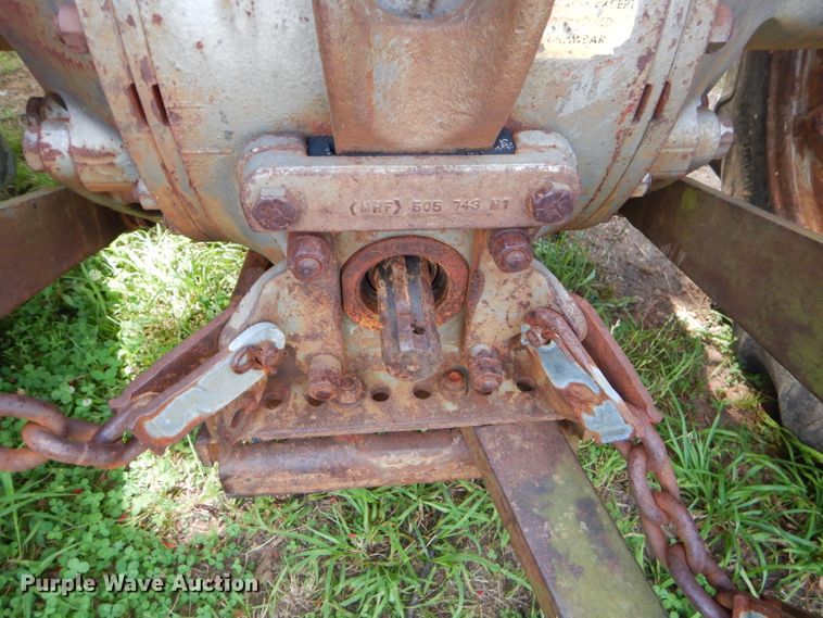 image for item ED9392 Massey-Ferguson 180 tractor