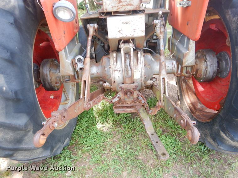 image for item ED9392 Massey-Ferguson 180 tractor