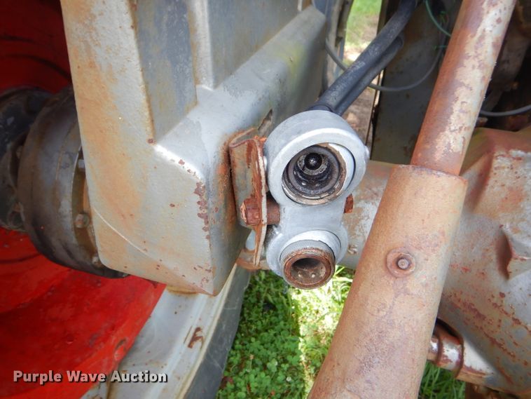 image for item ED9392 Massey-Ferguson 180 tractor