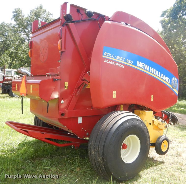 image for item ED9394 2016 New Holland Rollbelt 460 round baler