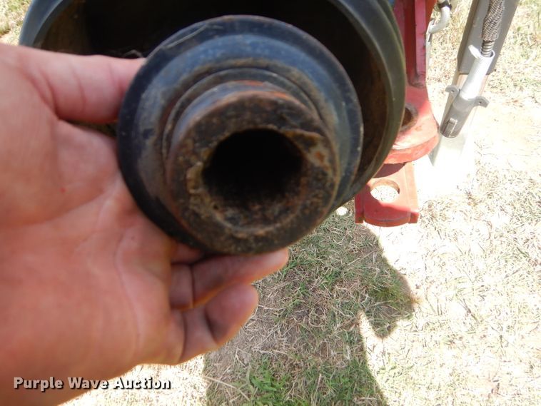 image for item ED9394 2016 New Holland Rollbelt 460 round baler