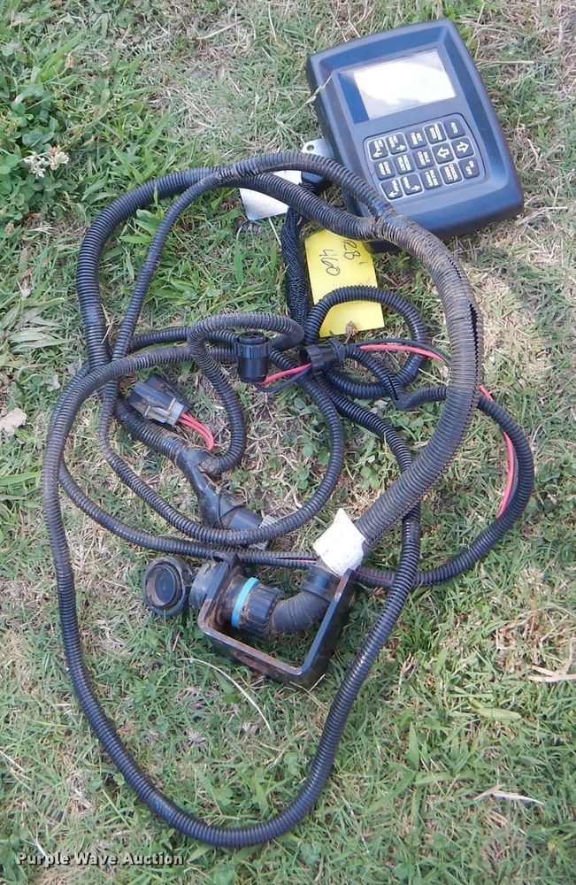 image for item ED9394 2016 New Holland Rollbelt 460 round baler