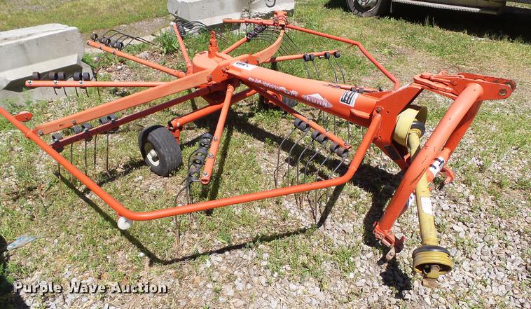 image for item EM9756 Kuhn GA300GM tedder