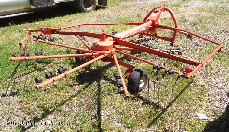 image for item EM9756 Kuhn GA300GM tedder