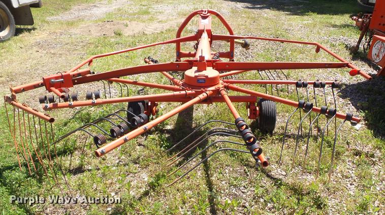 image for item EM9756 Kuhn GA300GM tedder