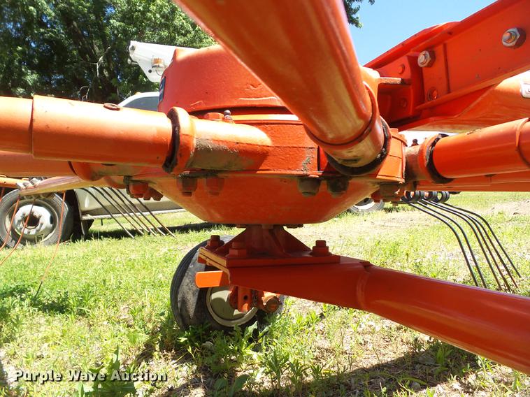 image for item EM9756 Kuhn GA300GM tedder
