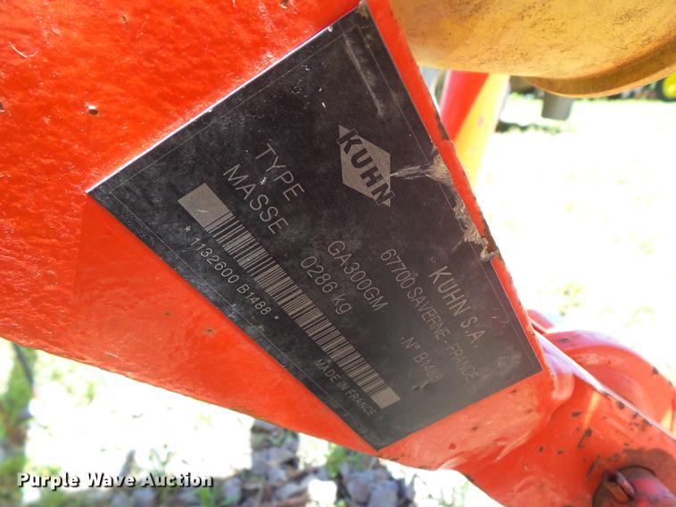 image for item EM9756 Kuhn GA300GM tedder