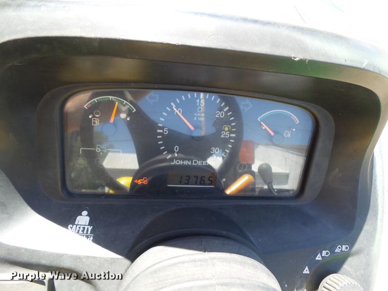 image for item EM9758 2006 John Deere 4520 MFWD tractor