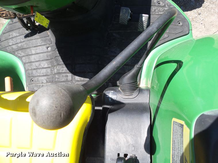 image for item EM9758 2006 John Deere 4520 MFWD tractor