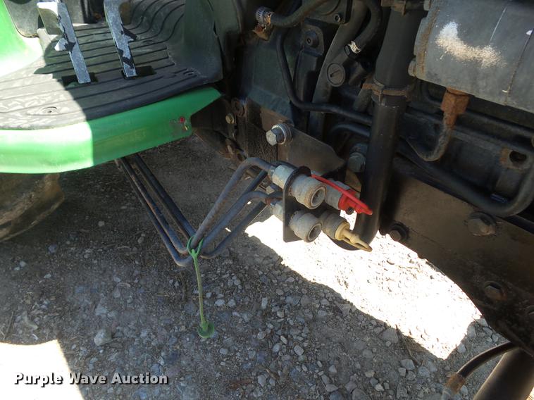 image for item EM9758 2006 John Deere 4520 MFWD tractor
