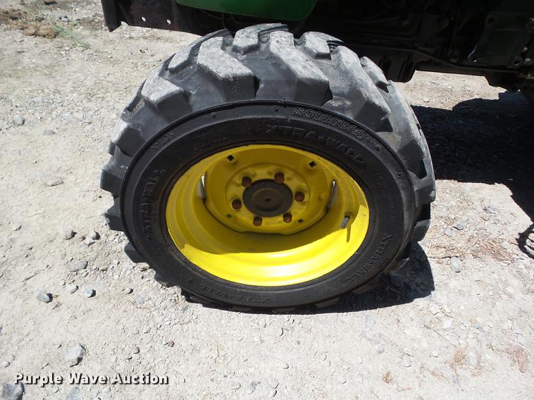 image for item EM9758 2006 John Deere 4520 MFWD tractor