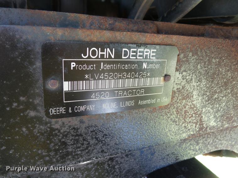 image for item EM9758 2006 John Deere 4520 MFWD tractor