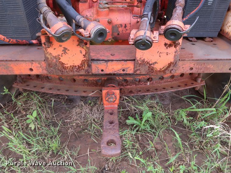 image for item FE9667 Case 930 Comfort King tractor