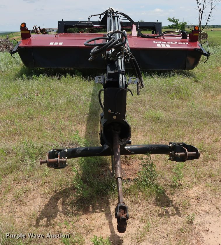 image for item FE9673 2011 MacDon R85 windrower