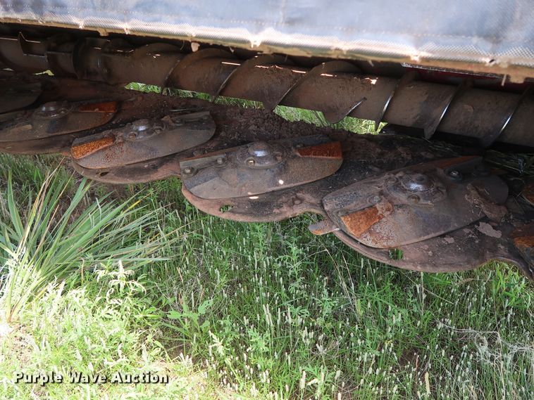 image for item FE9673 2011 MacDon R85 windrower