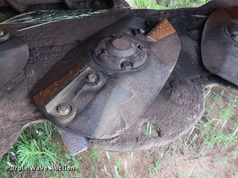 image for item FE9673 2011 MacDon R85 windrower