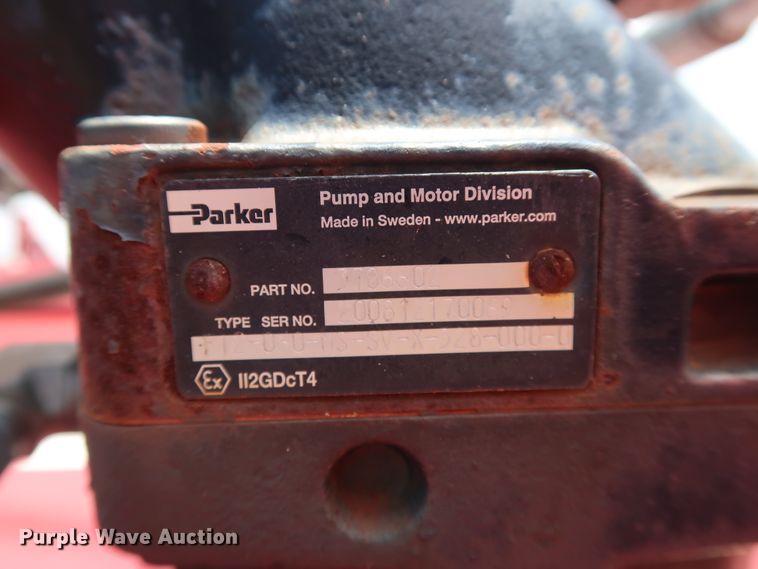 image for item FE9673 2011 MacDon R85 windrower