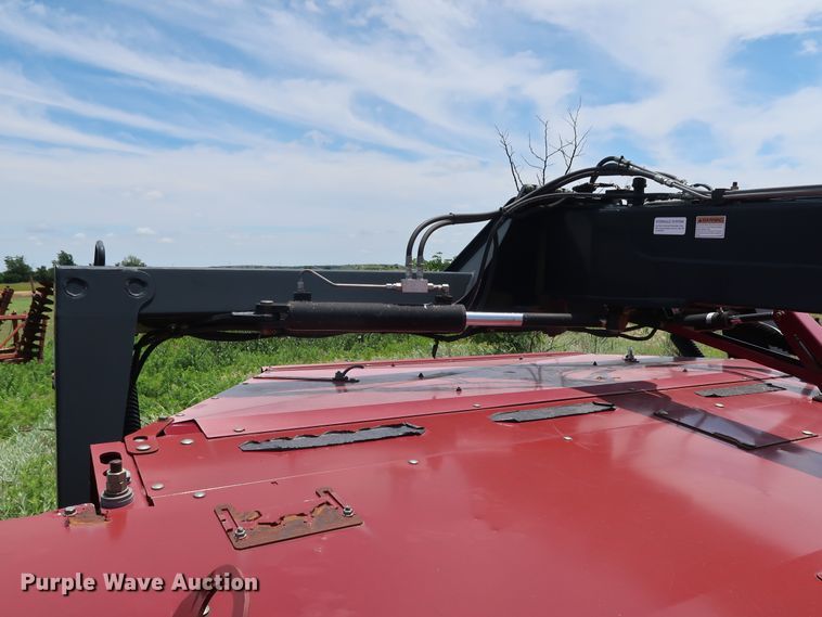 image for item FE9673 2011 MacDon R85 windrower