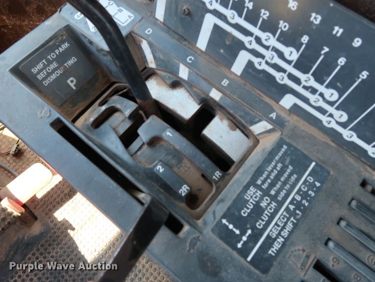 image for item FE9683 1980 John Deere 8440 4WD tractor