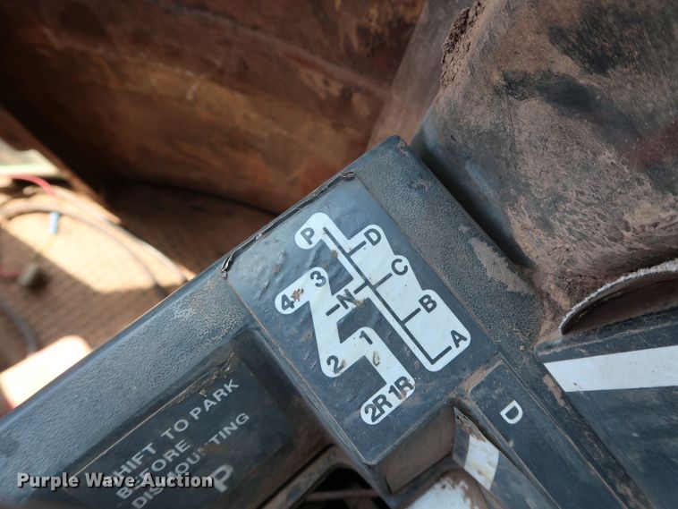 image for item FE9683 1980 John Deere 8440 4WD tractor