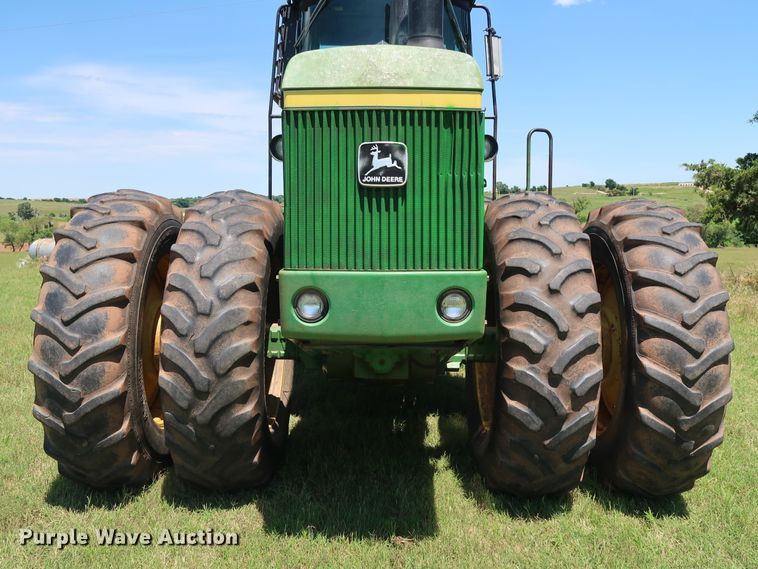 image for item FE9683 1980 John Deere 8440 4WD tractor