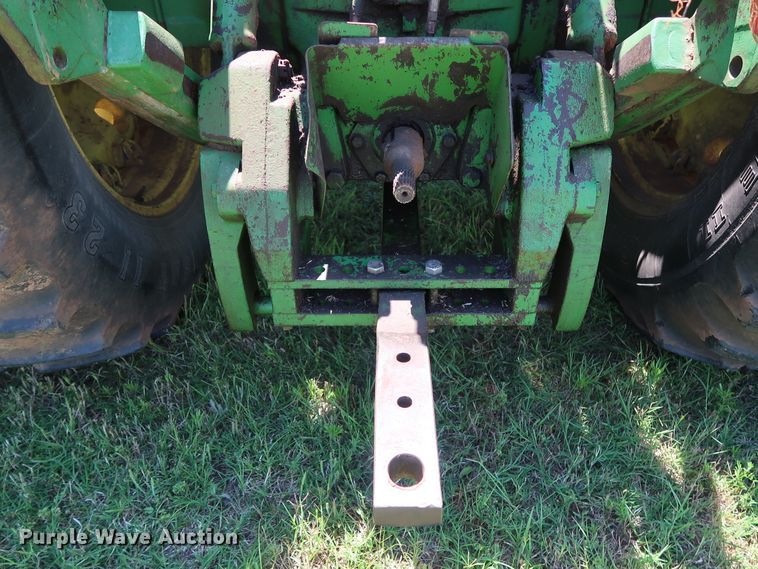 image for item FE9683 1980 John Deere 8440 4WD tractor