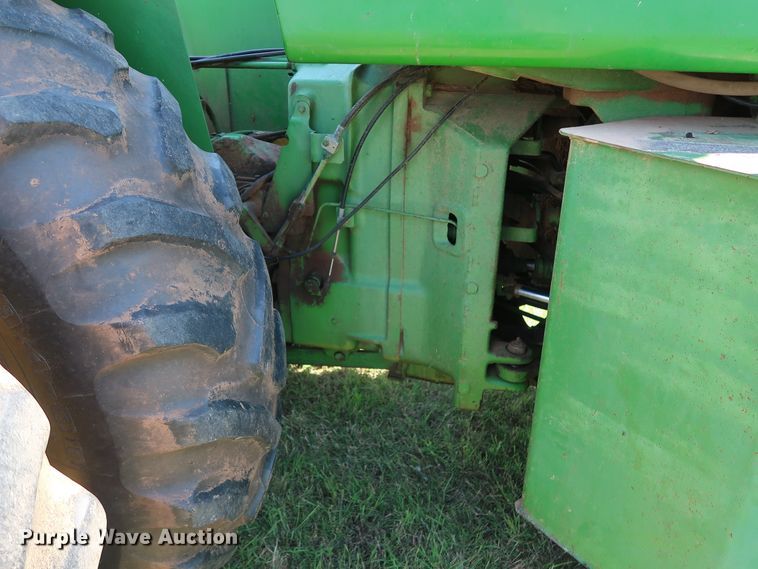 image for item FE9683 1980 John Deere 8440 4WD tractor