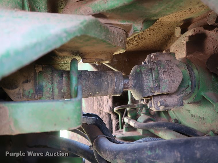 image for item FE9683 1980 John Deere 8440 4WD tractor