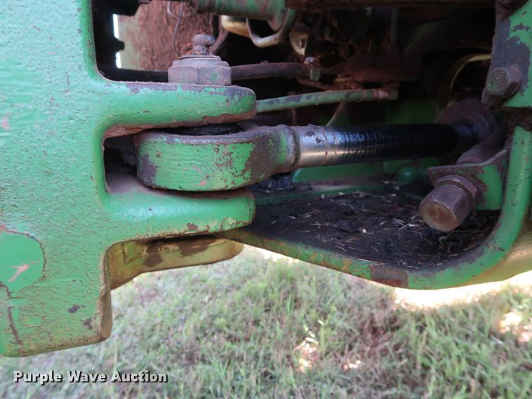 image for item FE9683 1980 John Deere 8440 4WD tractor