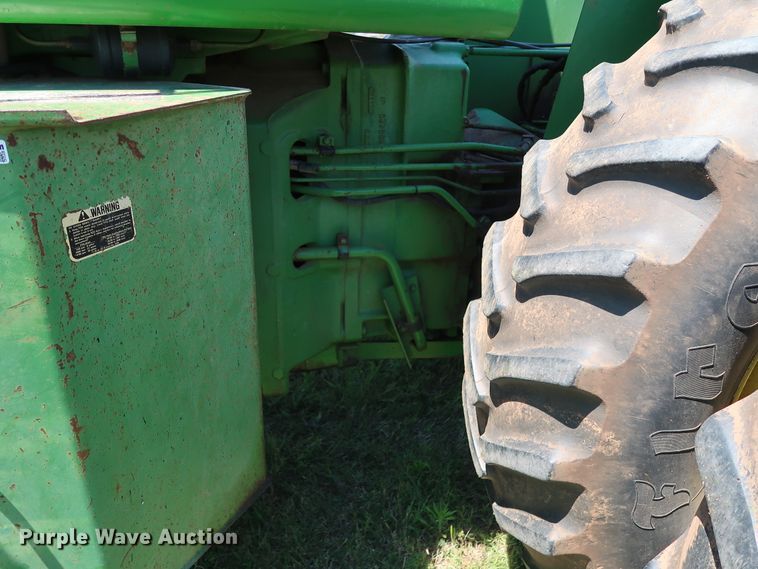 image for item FE9683 1980 John Deere 8440 4WD tractor