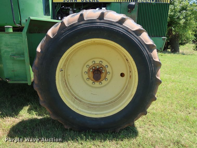 image for item FE9683 1980 John Deere 8440 4WD tractor