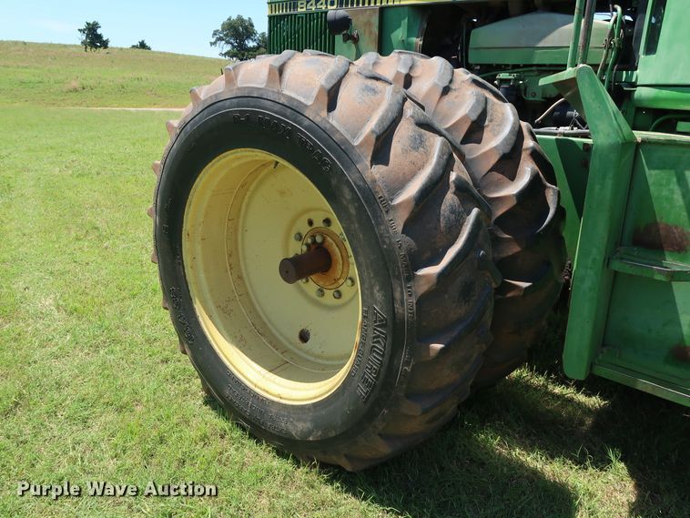 image for item FE9683 1980 John Deere 8440 4WD tractor