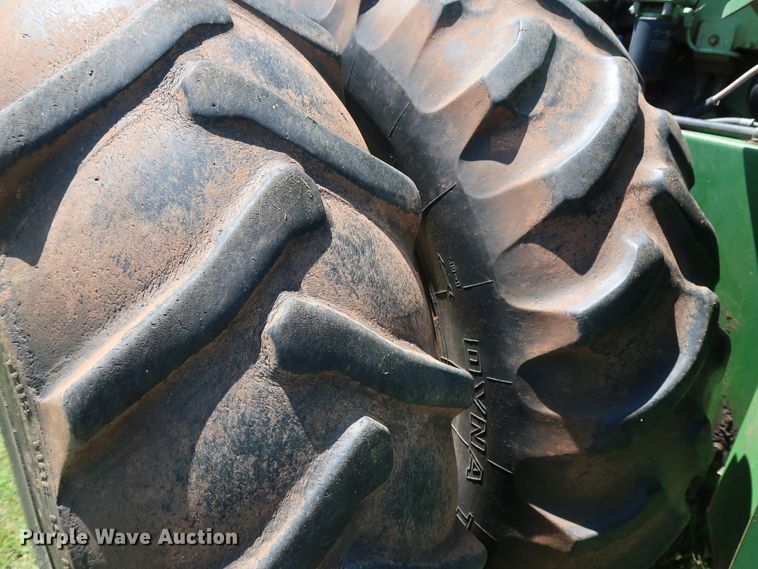 image for item FE9683 1980 John Deere 8440 4WD tractor