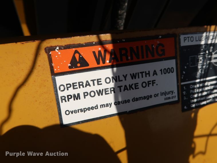 image for item FE9684 (2) Vermeer 605K round balers