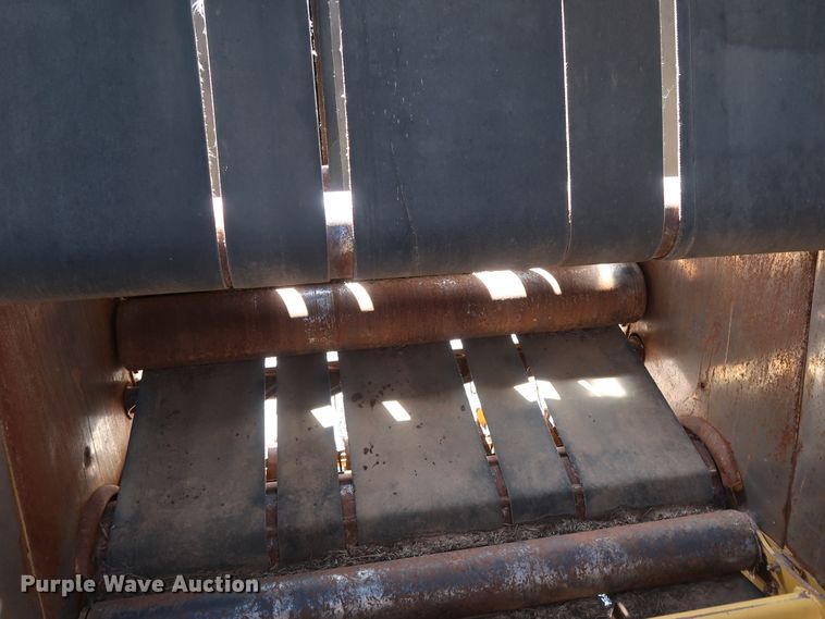 image for item FE9684 (2) Vermeer 605K round balers