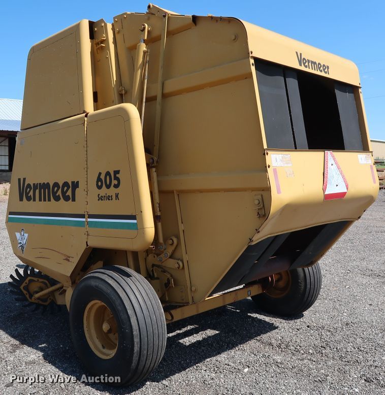 image for item FE9684 (2) Vermeer 605K round balers
