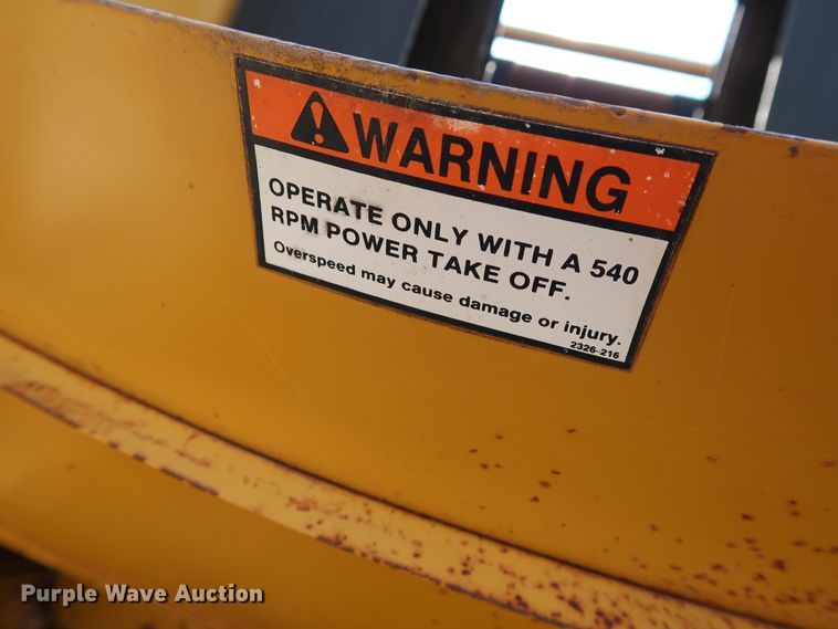 image for item FE9684 (2) Vermeer 605K round balers