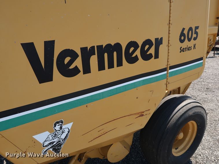 image for item FE9684 (2) Vermeer 605K round balers