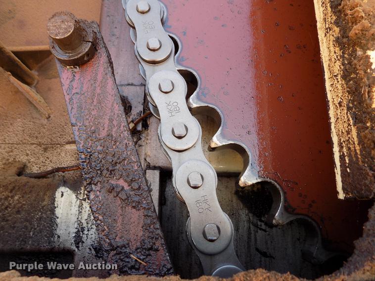 image for item FG9473 2000 International 2654 feed mixer truck