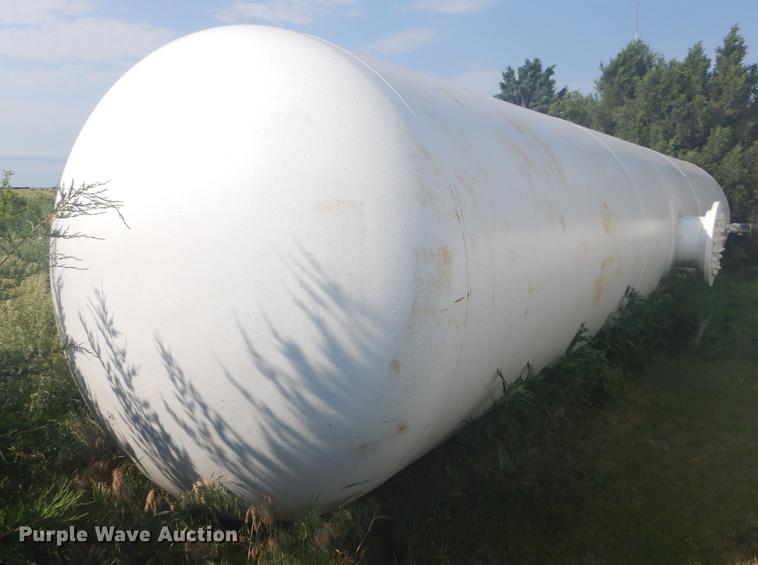 image for item FG9755 (2) bulk anhydrous ammonia tanks