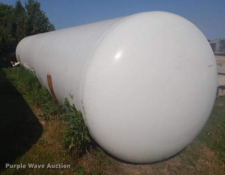 image for item FG9755 (2) bulk anhydrous ammonia tanks